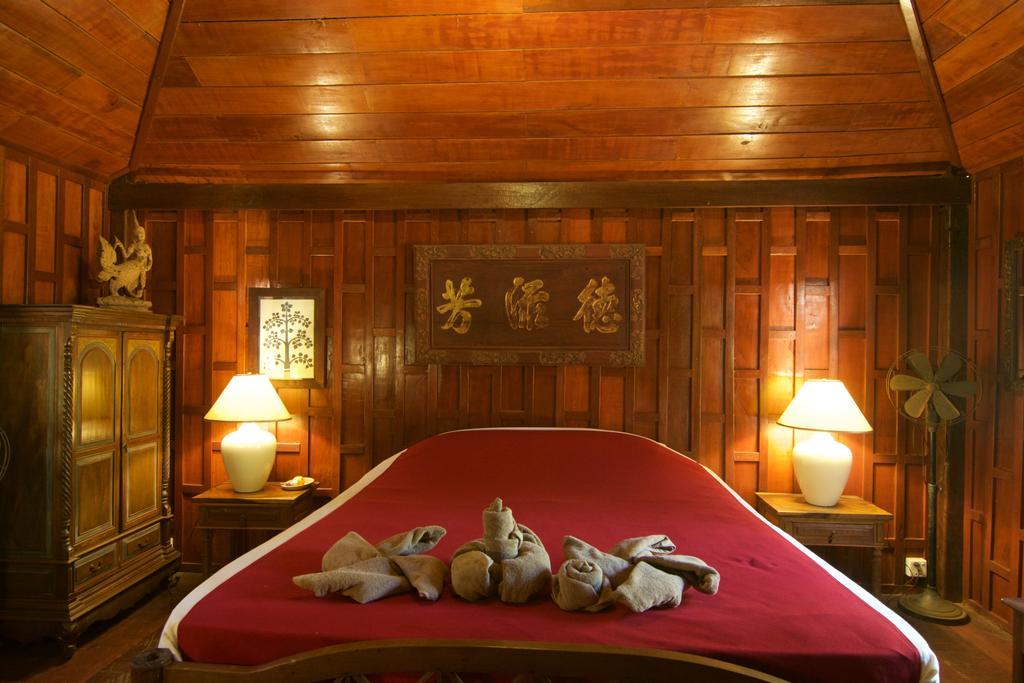 Terres Rouges Lodge Banlung Exteriör bild