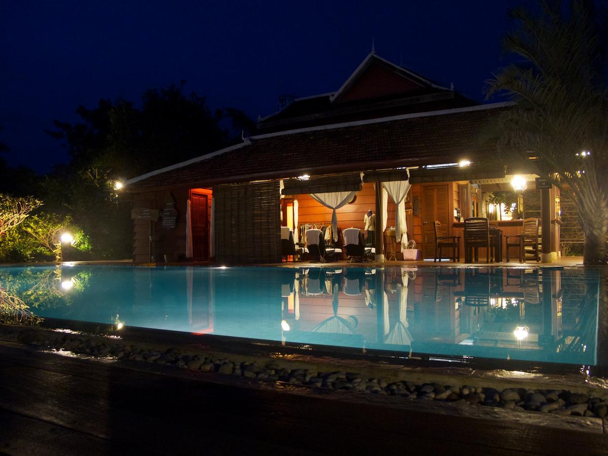 Terres Rouges Lodge Banlung Exteriör bild